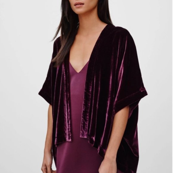 Aritzia Tops - Aritzia Talula Velvet Fawkner Open Kimono S/M